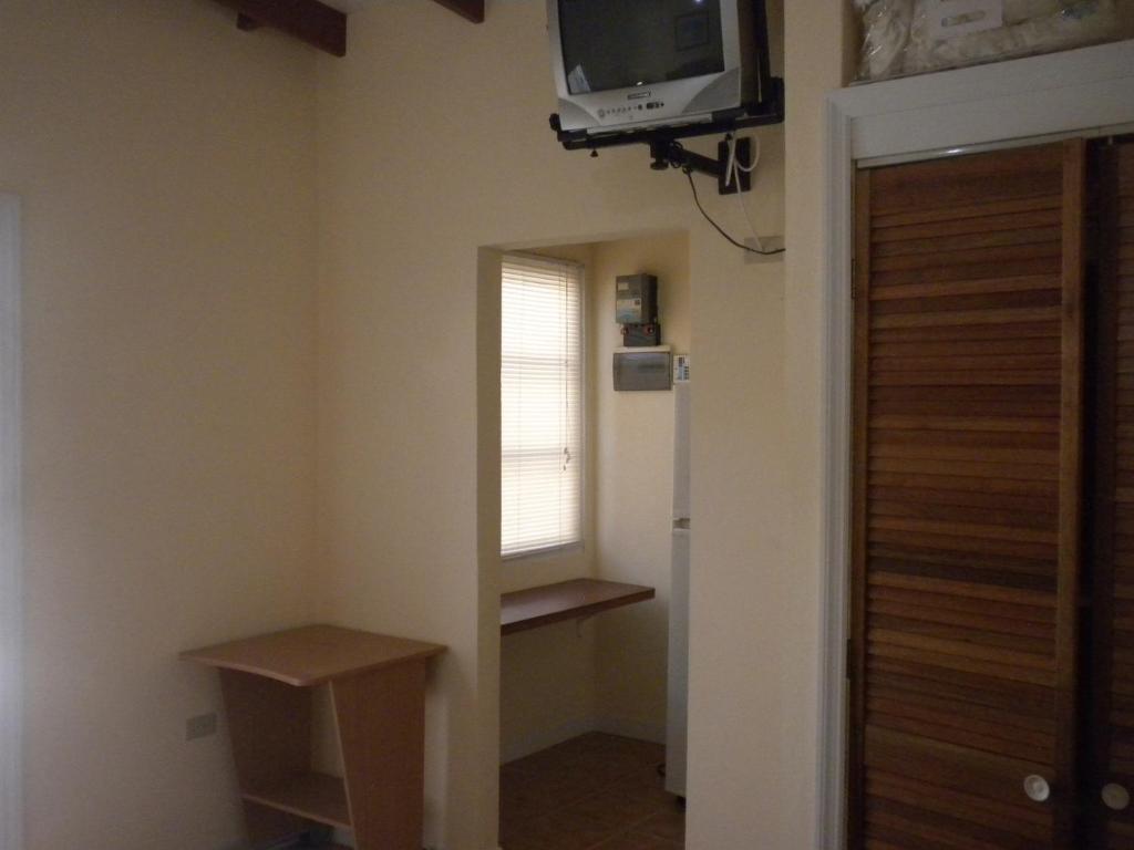 Aruba Apartment Oranjestad Room photo